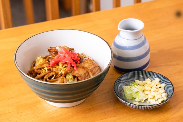 Kuroishi stir-fried noodles with broth