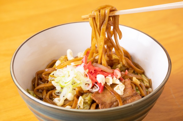 Kuroishi stir-fried noodles with broth