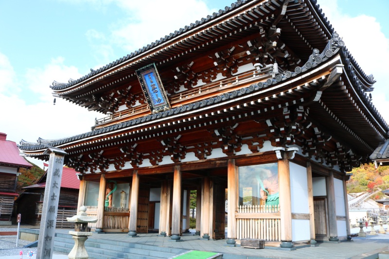 오소레잔 : 일본에서 가장 신성한 장소 중 하나