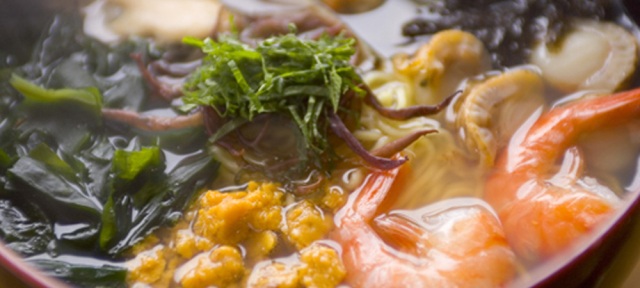 種差の岩場の磯で「うに」三昧