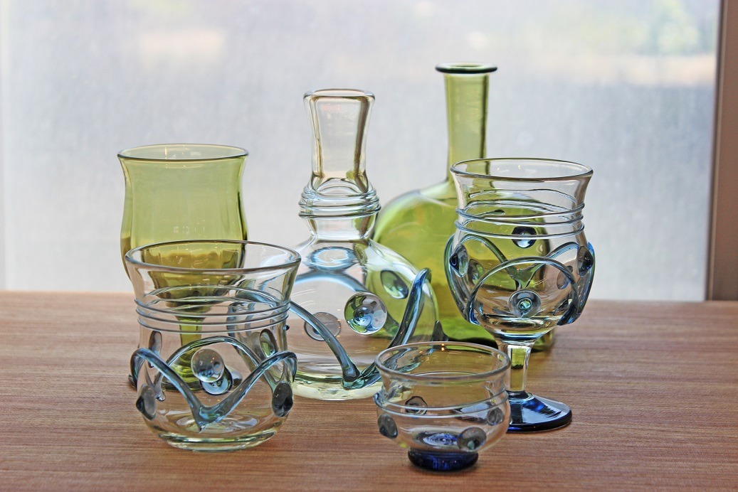 暮らしに馴染む器「津軽びいどろ」