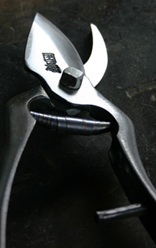 名川の職人の剪定鋏