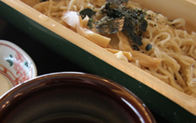 美味しい、美味しい、アップルパレスの「ざる中華」