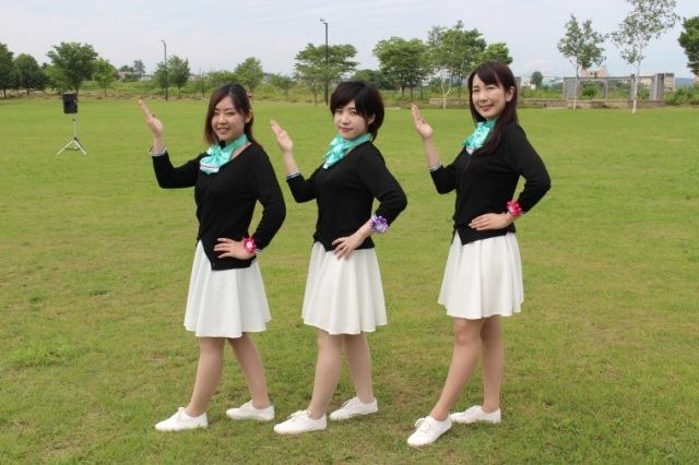 笑顔が印象的な「おもてなしガールズ」が発足！