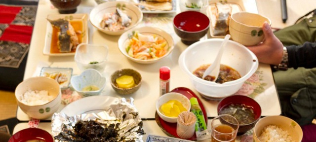 津軽の漁師ごはんでおもてなし。