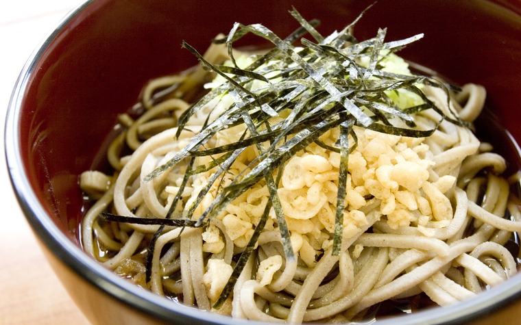 八戸市南郷、山の楽校の「すまし」のそば