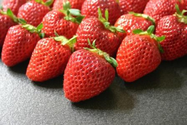 なつかしい昔いちご 「麗紅」