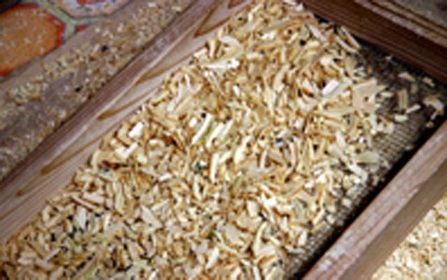 戸室せんべい店のせんべいの