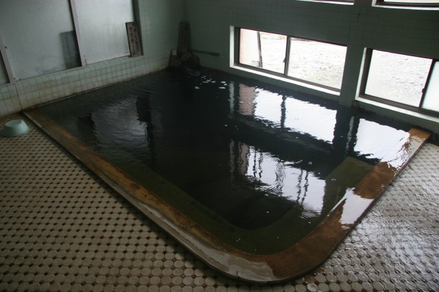 恐るべし、新岡温泉！