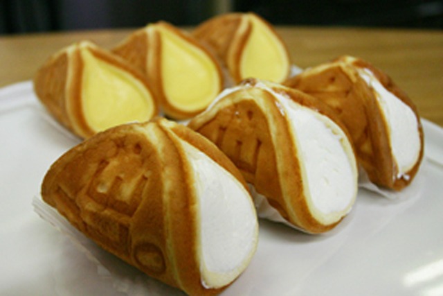 はちのへワッフル