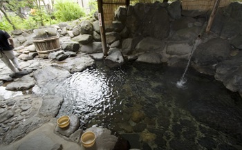 ランプの宿　青荷温泉