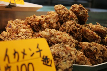 津軽駅前市場 「虹のマート」