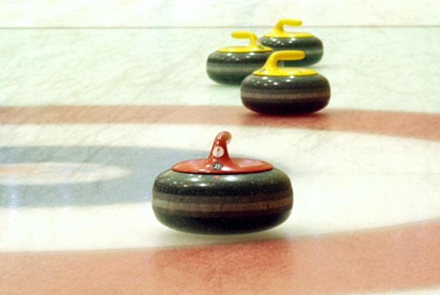 冬の青森の楽しみ方。カーリング。