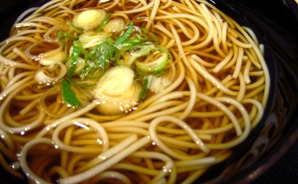 弘前駅で食べた"津軽そば"