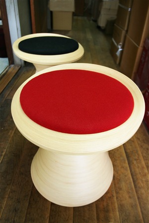 ブナコ "フライングスツール"