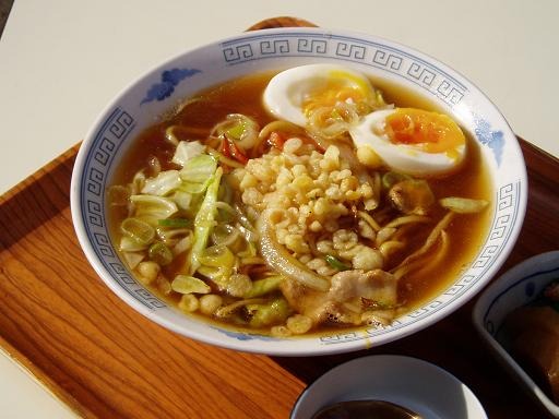 まだまだこれからつゆやきそば、黒石市「味のこづち」