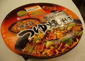 黒石の「つゆ焼きそば」がカップ麺に