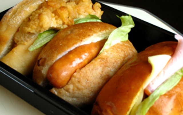 新幹線で食べるランチボックス