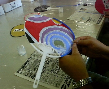 五所川原にて　旅の思ひ出に　団扇でも・・・