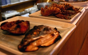 陸奥湊の市場の近くの食堂～みなと食堂