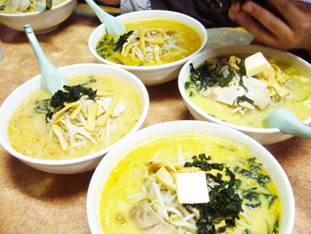 味噌カレー牛乳ラーメン制覇!?