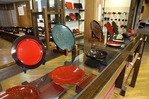 おしゃれでかわいらしく進化する津軽塗