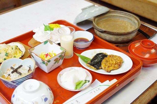 マツウラで定食を