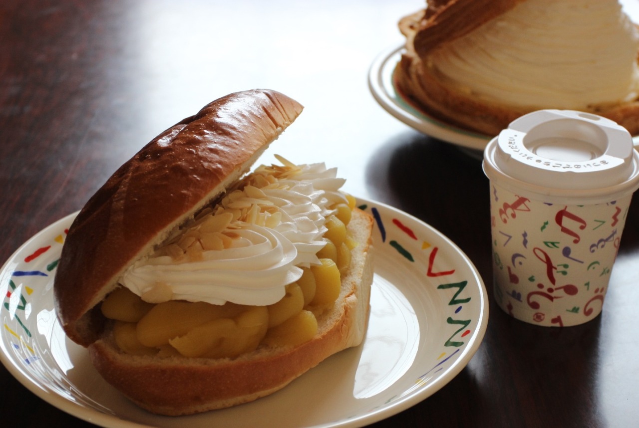 「鶴の里あるじゃ」の進化し続ける「びっくりパンシリーズ」