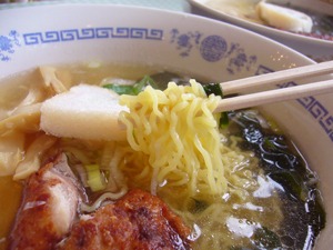 八戸は鯖の街　サバだしラーメン