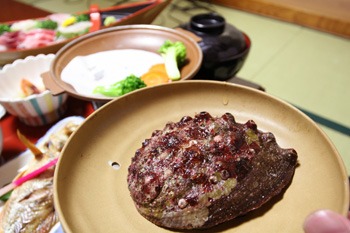 不老ふ死温泉で久六島の魚介三昧