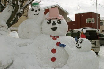 冬も楽しい黒石　『雪の降るさとかまくら2009』