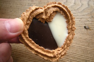 弘前 開雲堂の「ロシアケーキ」