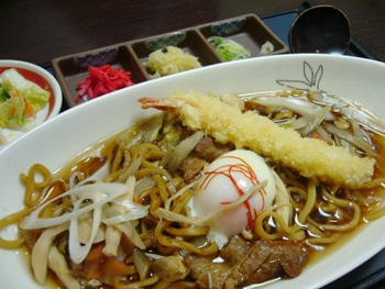 黒石名物つゆ焼きそばと『やきそばスナック』