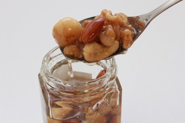 澤谷養蜂園の食べる蜂蜜。