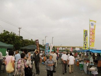 朝から元気な八戸 日曜朝市！