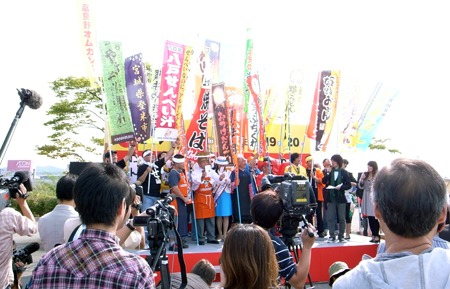 Ｂ－１グランプリin横手　県勢がんばっていますよ！