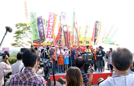 Ｂ－１グランプリin横手　県勢がんばっていますよ！
