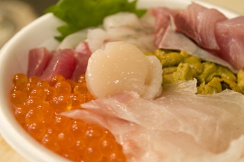 のっけ丼 古川市場に新名物登場!!