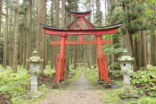 霊気漂う異空間 ~山王坊日吉神社~