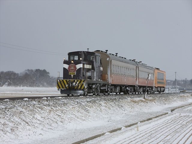 乗ってよし！撮ってよし! ストーブ列車も運行開始