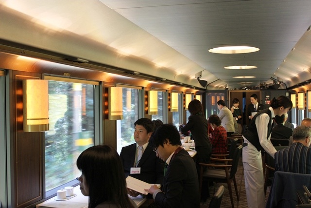 極上のレストラン列車