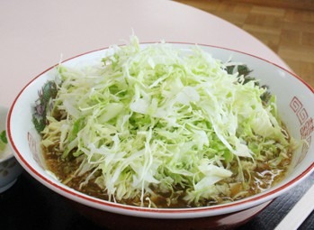 野菜不足にキャベツラーメン