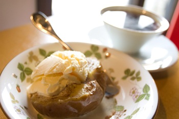 フェザント　～焼きりんごのアイスクリーム添え～