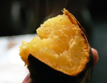 今年も元気♪「八戸　つぼ焼きいも」