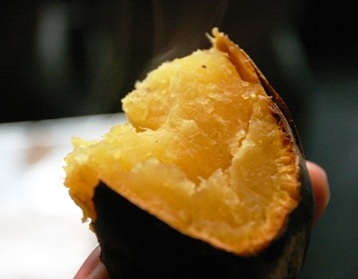 今年も元気♪「八戸　つぼ焼きいも」