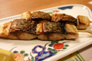 八戸「サバの駅」で「せんとうサバ」と「ばくだん」を満喫