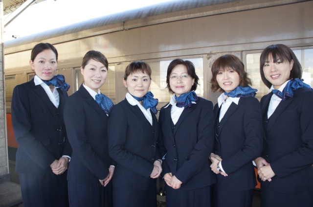 アテンダントと行く立佞武多線路上おっかけナイトツアー