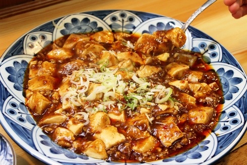 とんかつ「しげ作」の本格麻婆豆腐