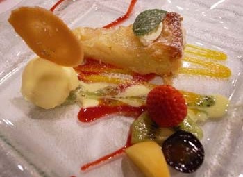 Deux CLOCHES(ドゥクロッシュ)で青森県食材のランチ