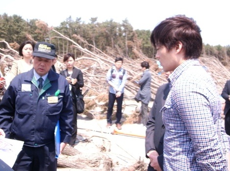 韓国俳優イ・ソジンさん ２つの復興支援植樹に来青！